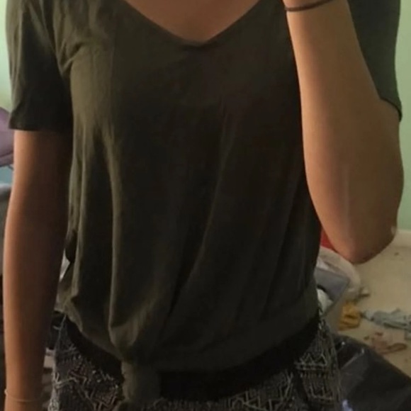 BUNDLE two shirts - Picture 4 of 6